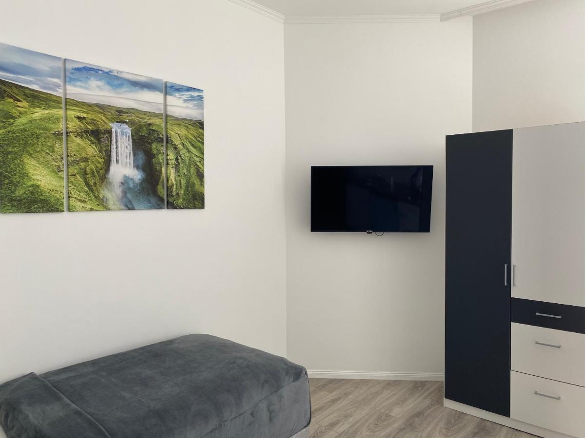 Prime Host Smart Apartment